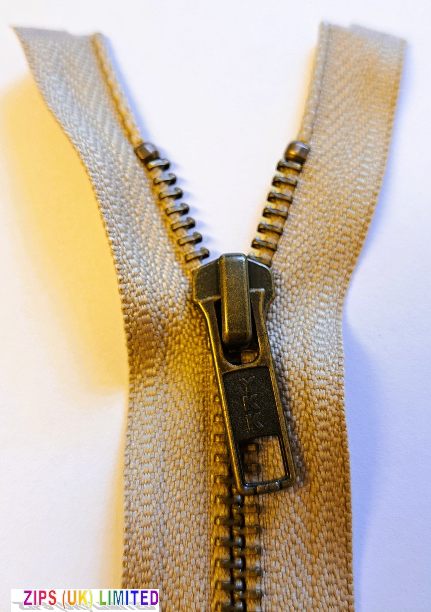 RGKBOR56 Antique Brass Heavy Weight Open End 76cm/30" Zip