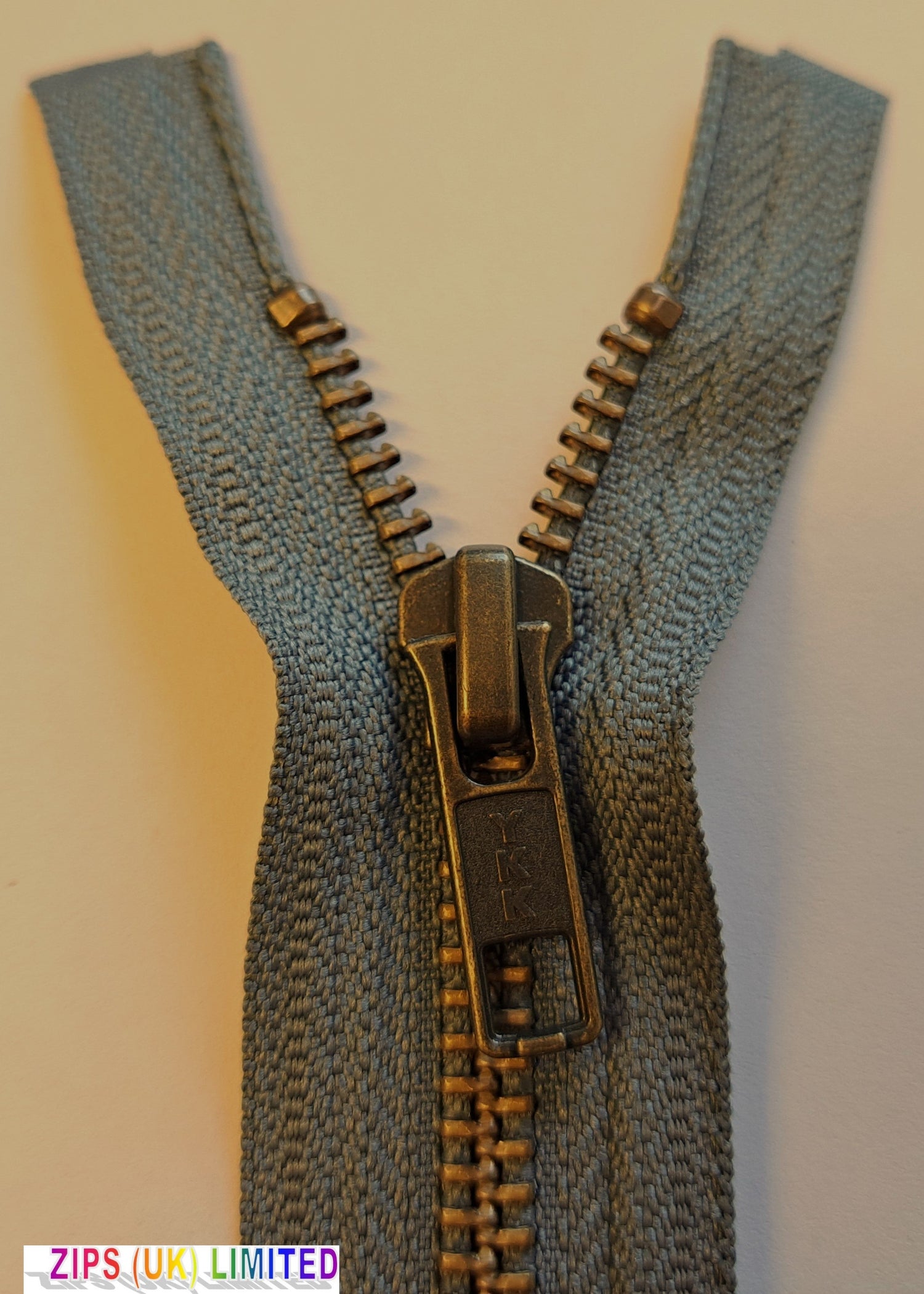 RGKBOR56 Antique Brass Heavy Weight Open End 76cm/30" Zip