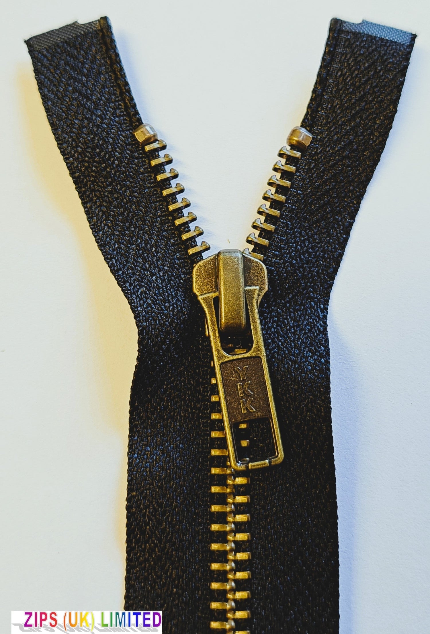 RGKBOR56 Antique Brass Heavy Weight Open End 86cm/34" Zip