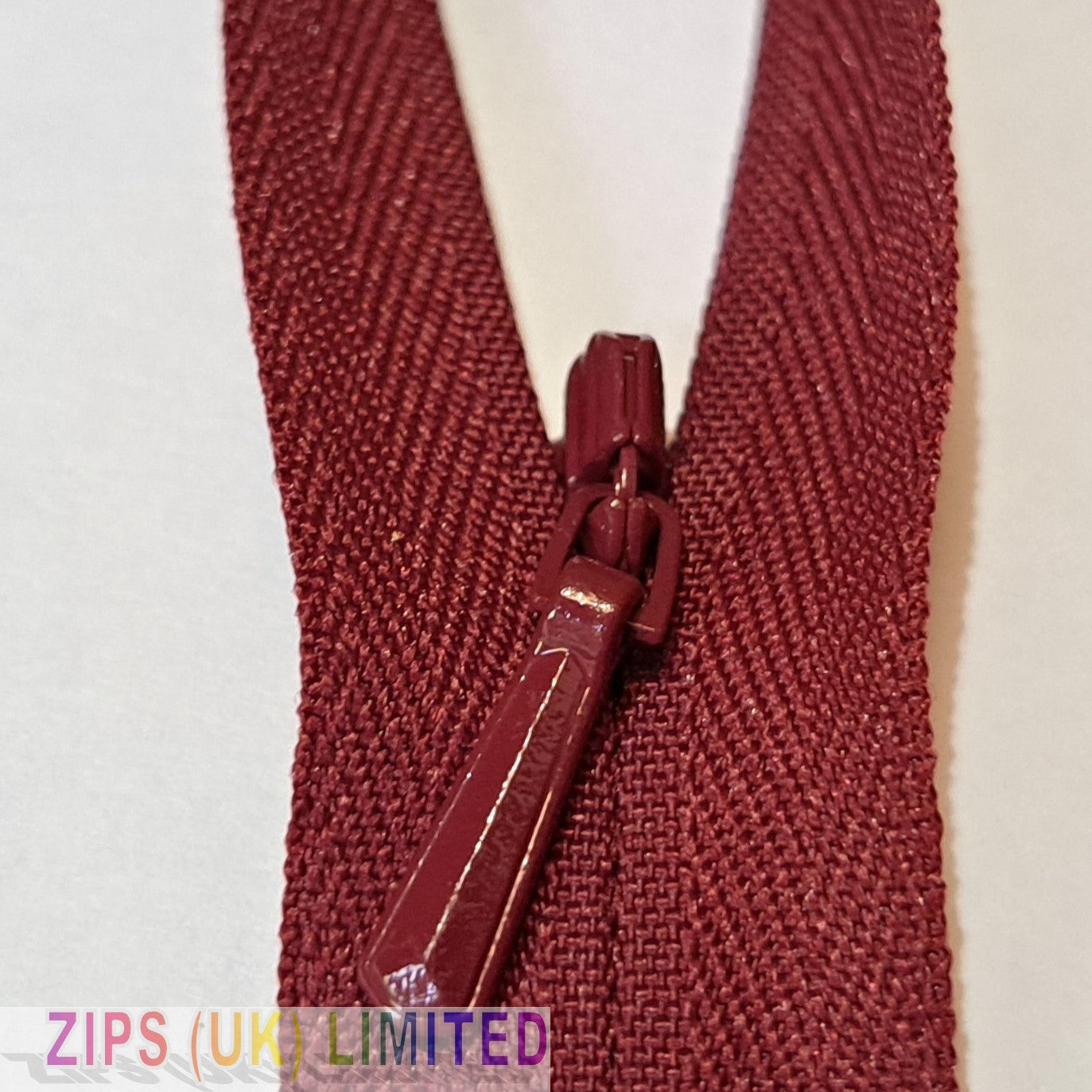3CC Concealed Zips 23cm/9"