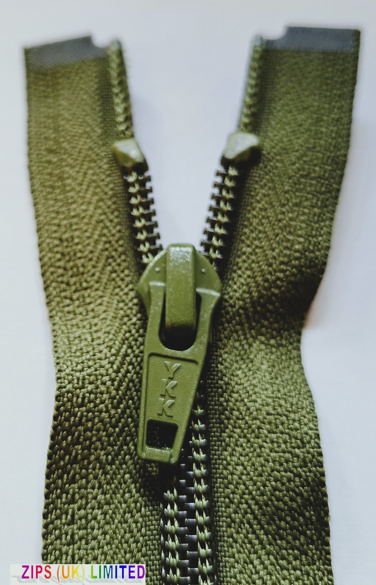 CNO56 Medium Weight Open End 36cm/14" Zip
