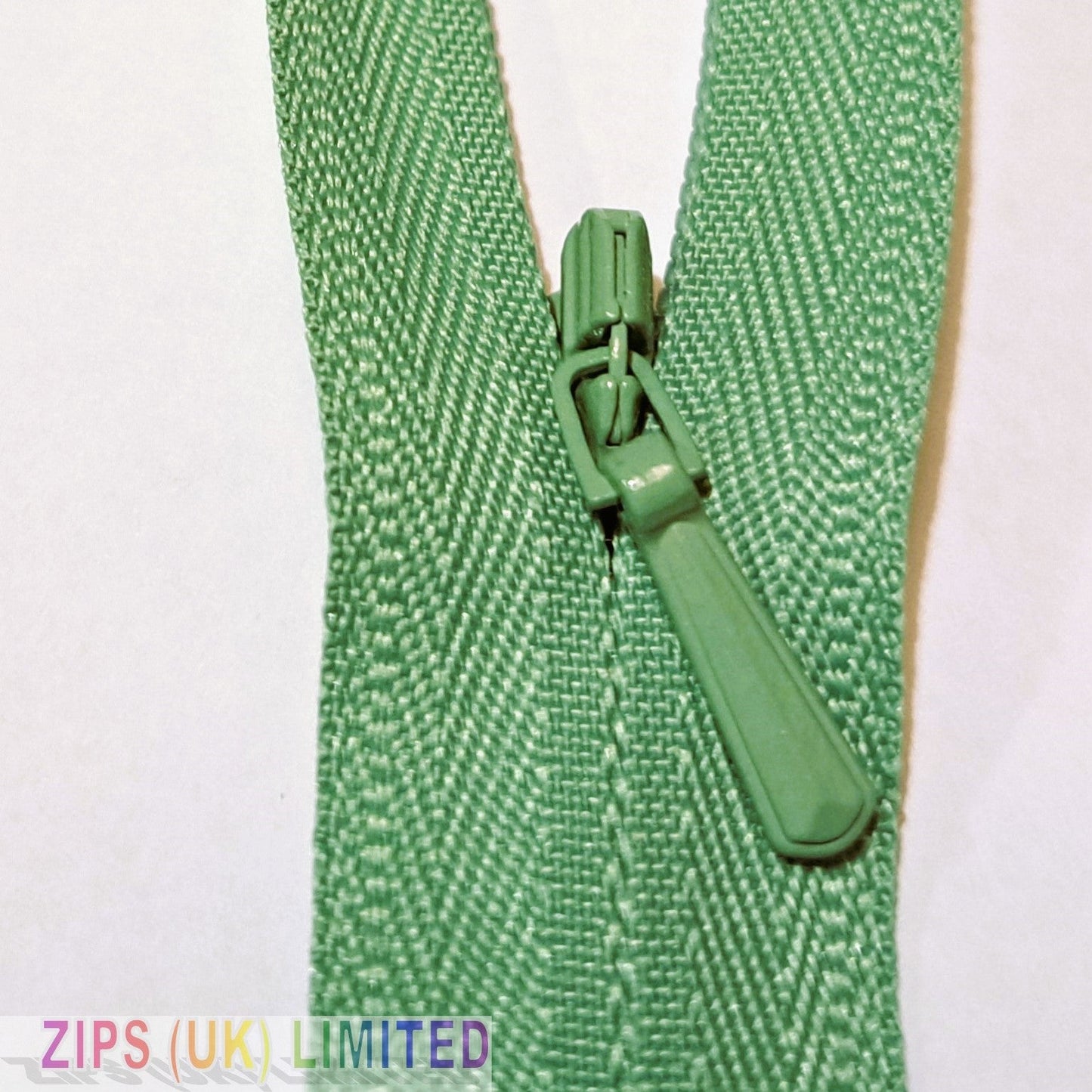 3CC Concealed Zips 23cm/9"