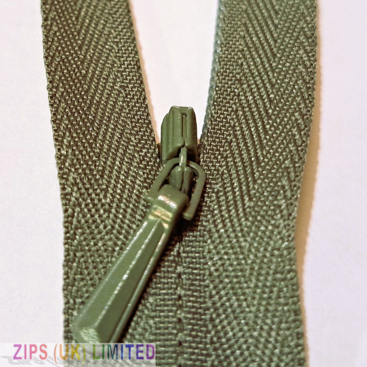 3CC Concealed Zips 23cm/9&quot;