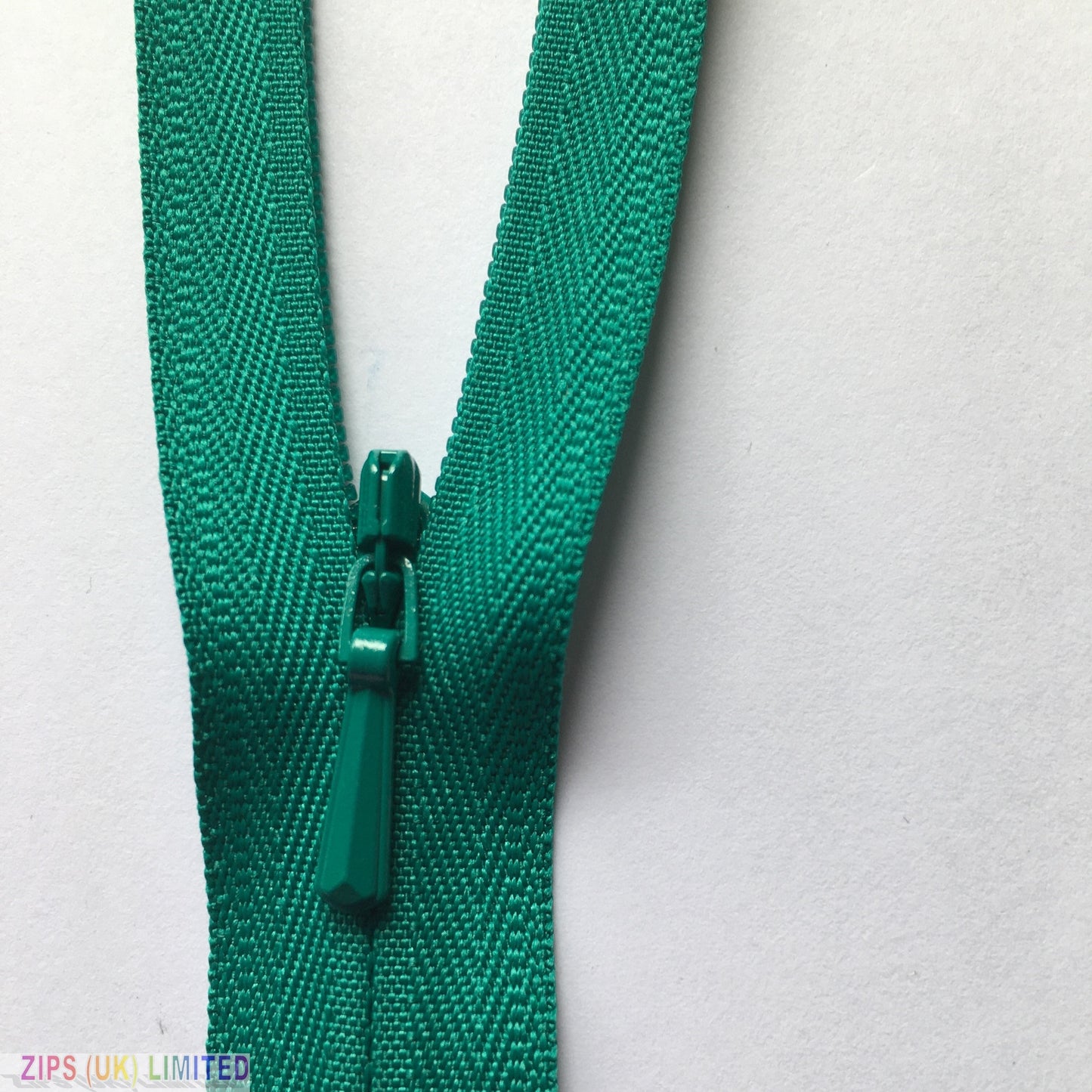 3CC Concealed Zips 41cm/16"