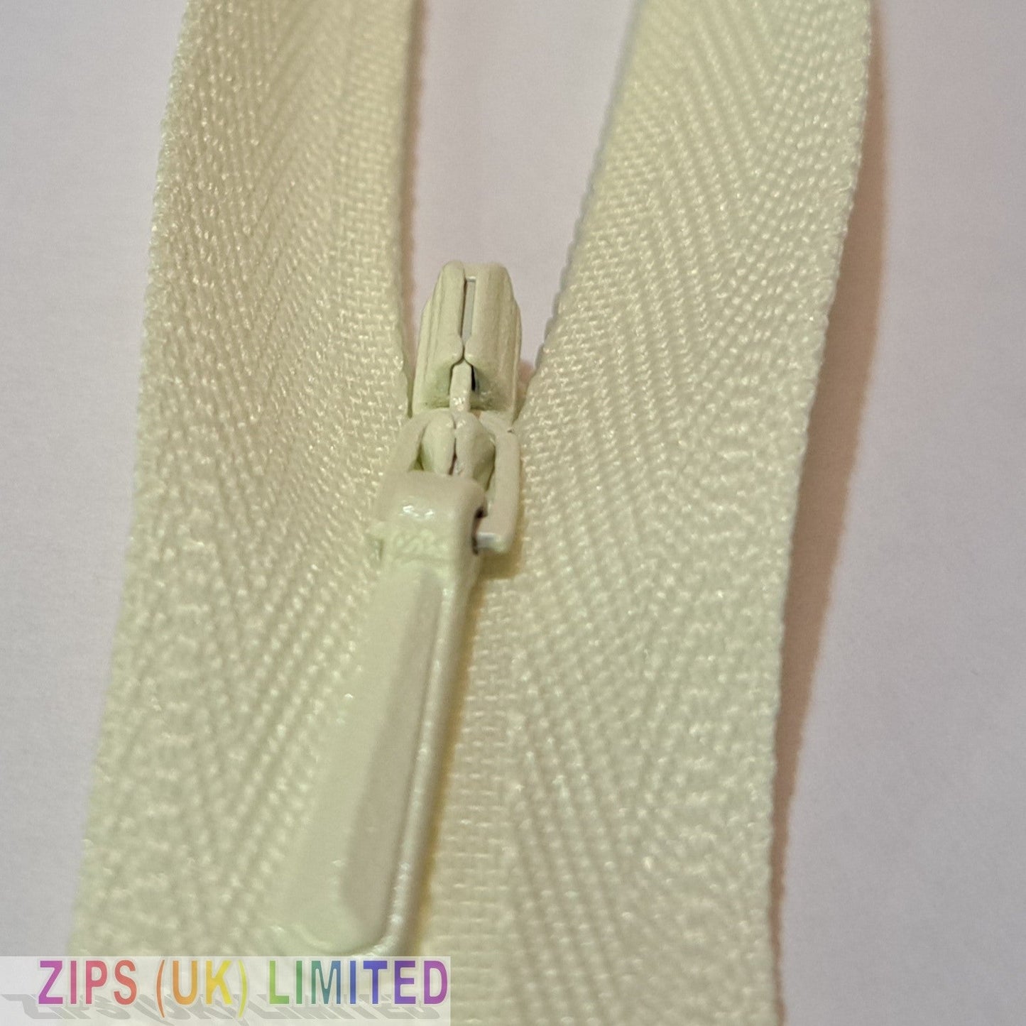 3CC Concealed Zips 23cm/9"