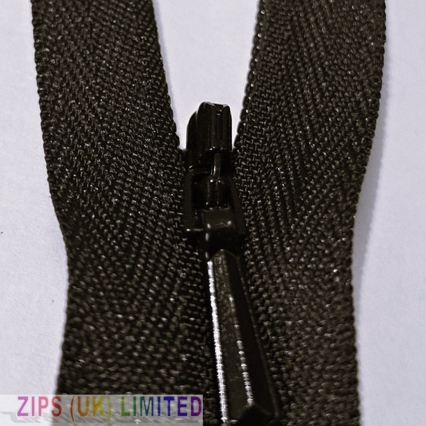 3CC Concealed Zips 56cm/22"