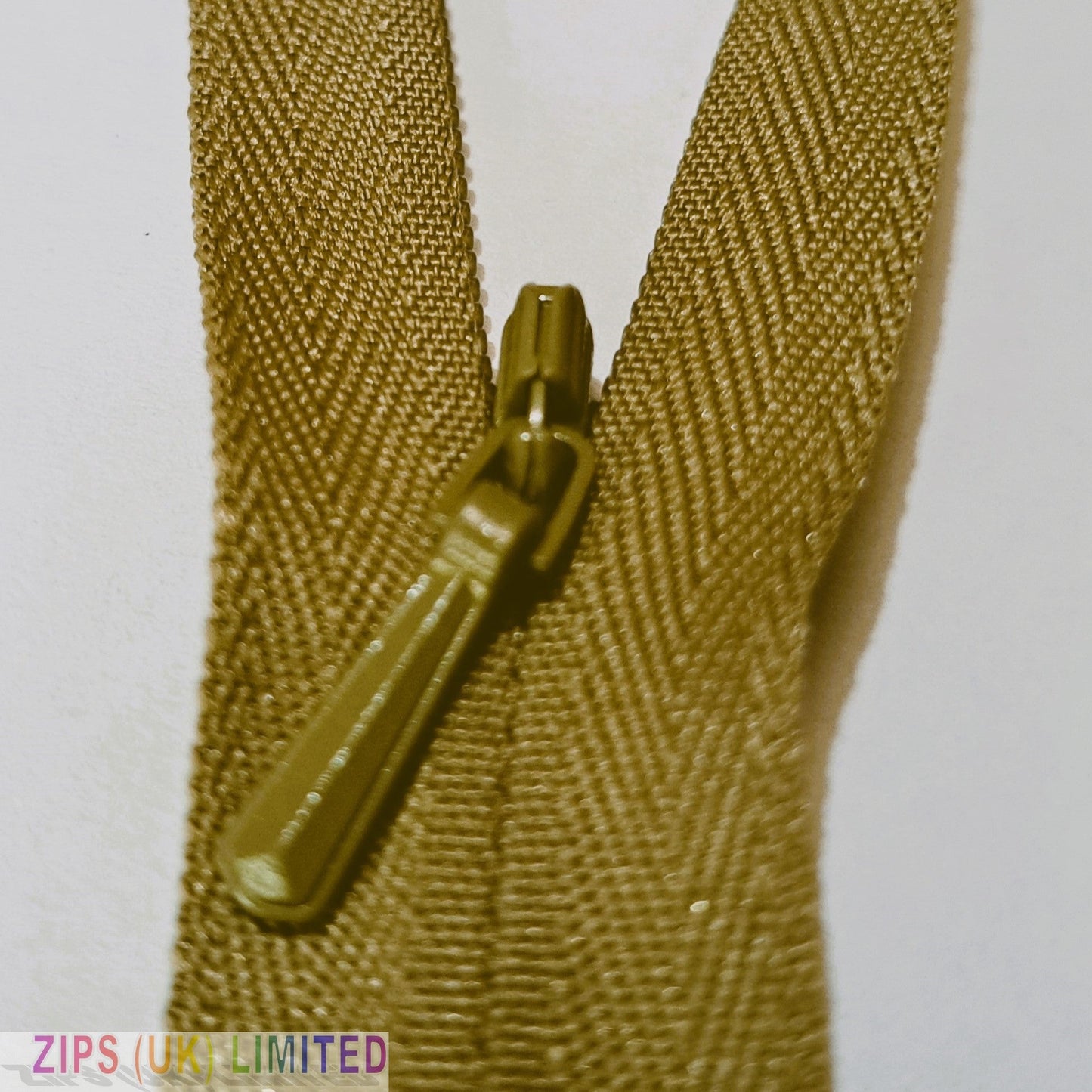 3CC Concealed Zips 23cm/9"