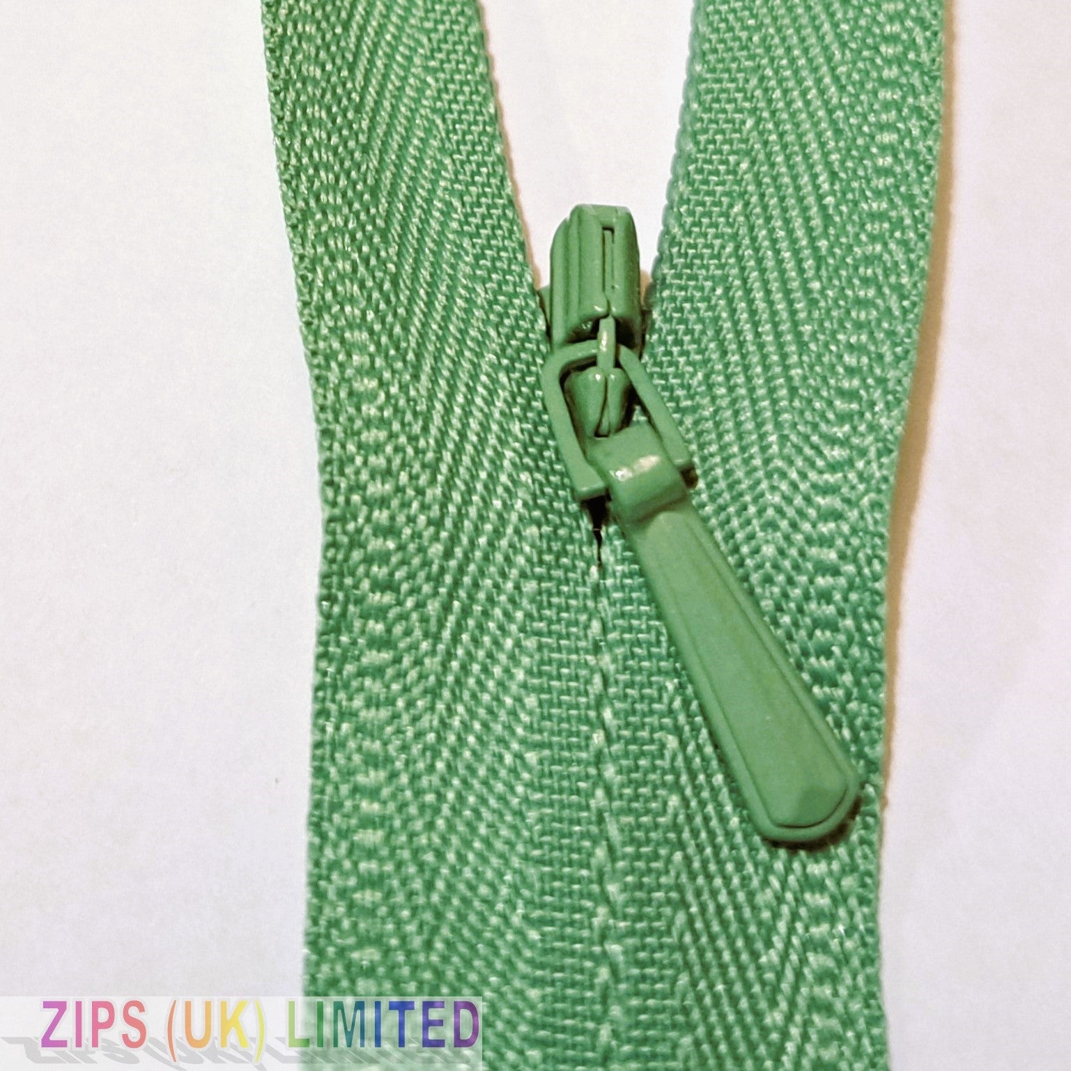 3CC Concealed Zips 20cm/8